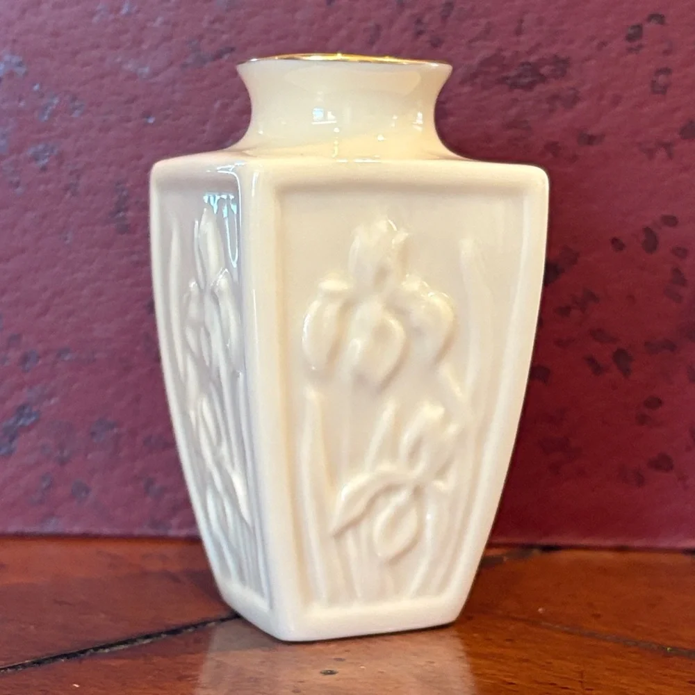 Lenox tiny vase